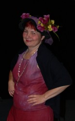 Jana Koubová jako Eulalie, teta, majitelka velkokvětinářství